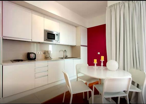Your Home In Palacio Do Bairro Alto Lisboa Rom bilde